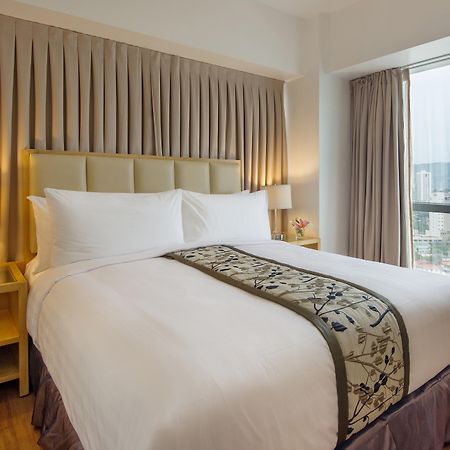 Quest Serviced Residences Cebu Exteriör bild