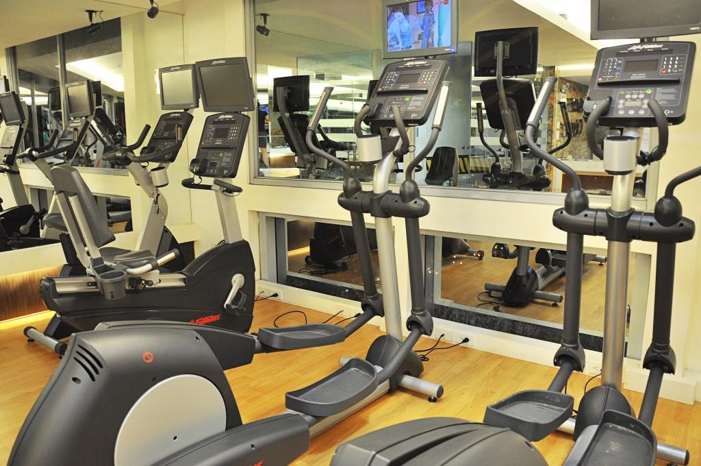 Quest Serviced Residences Cebu Exteriör bild