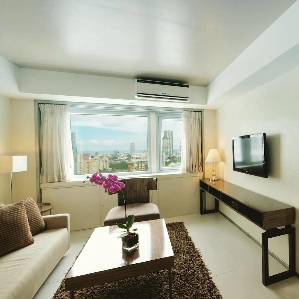 Quest Serviced Residences Cebu Exteriör bild