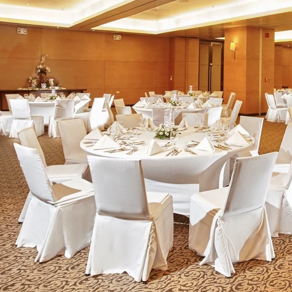 Quest Serviced Residences Cebu Exteriör bild
