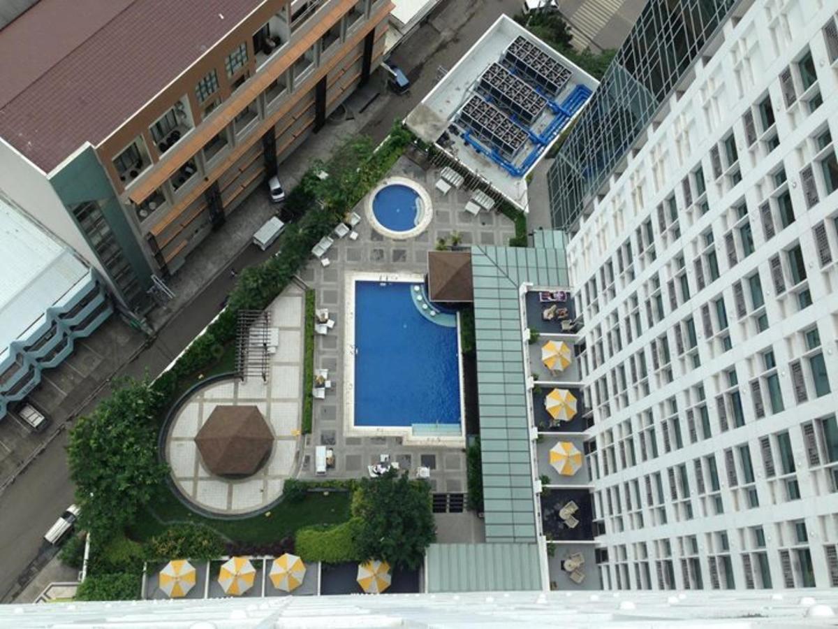 Quest Serviced Residences Cebu Exteriör bild